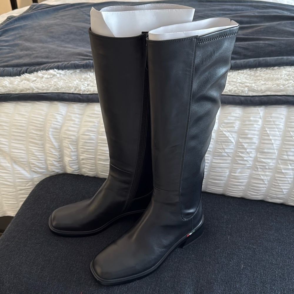 Women's Black Leather Boots Franco Sarto size 8 knee high